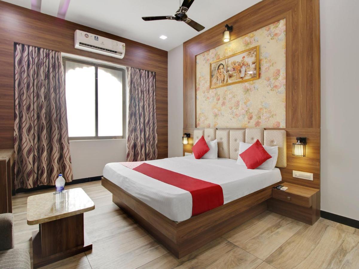 Oyo 79434 Hotel Green Villa Nagpur Exteriör bild