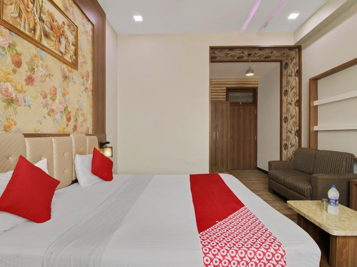 Oyo 79434 Hotel Green Villa Nagpur Exteriör bild
