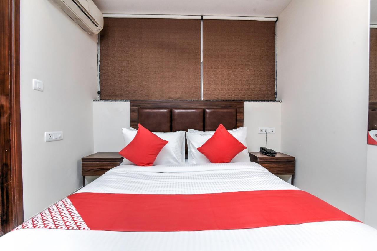 Oyo 79434 Hotel Green Villa Nagpur Exteriör bild